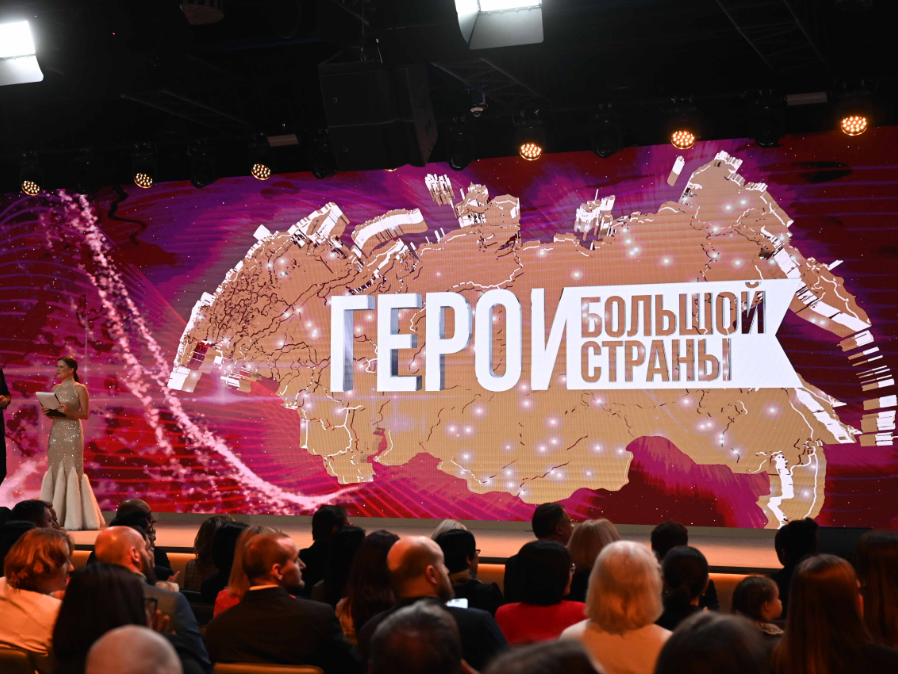 Кинопремия «Герои большой страны» открывает школам, сузам и вузам доступ к проекту «Уроки кинограмотности» на основе фильмов премии.