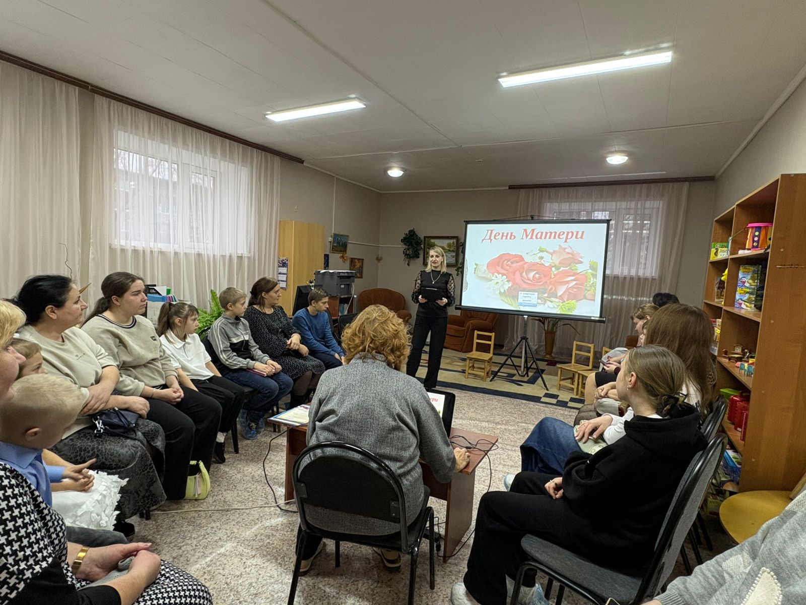 ДЕНЬ МАТЕРИ ДЛЯ ЗАМЕЩАЮЩИХ СЕМЕЙ «ДОРОГОЙ МОЙ ЧЕЛОВЕК».